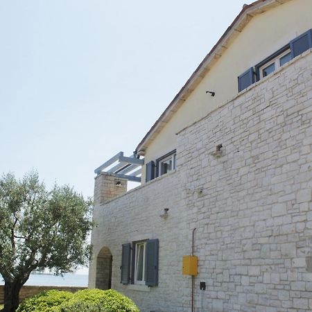 Istrian Villa With Unique Sea View Ловречица Экстерьер фото