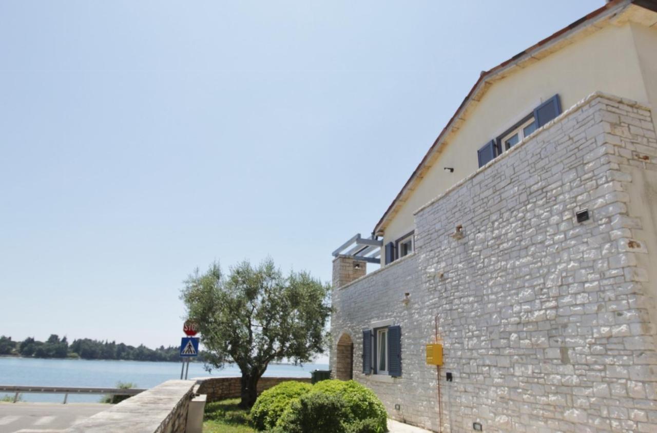 Istrian Villa With Unique Sea View Ловречица Экстерьер фото