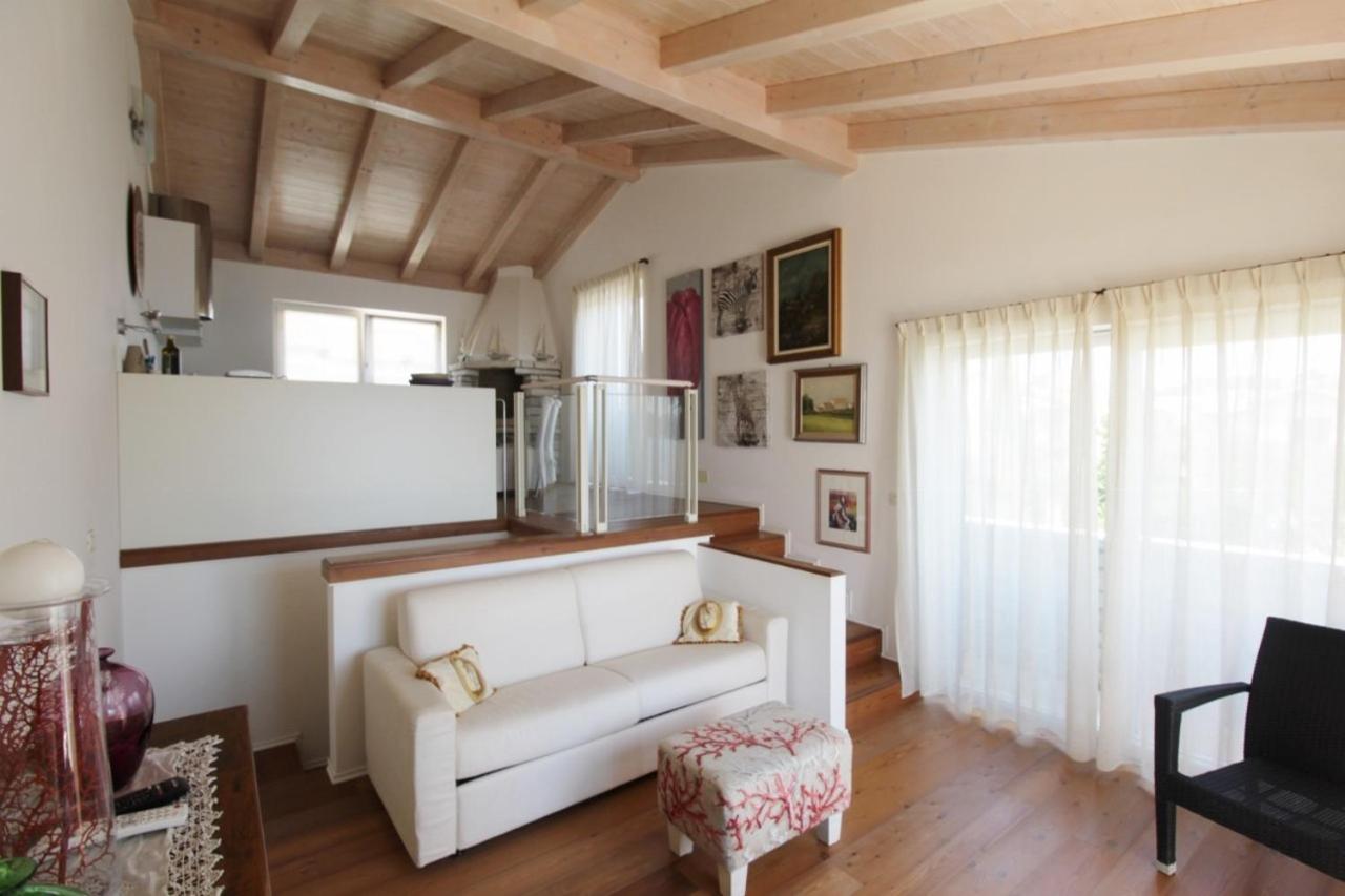 Istrian Villa With Unique Sea View Ловречица Экстерьер фото