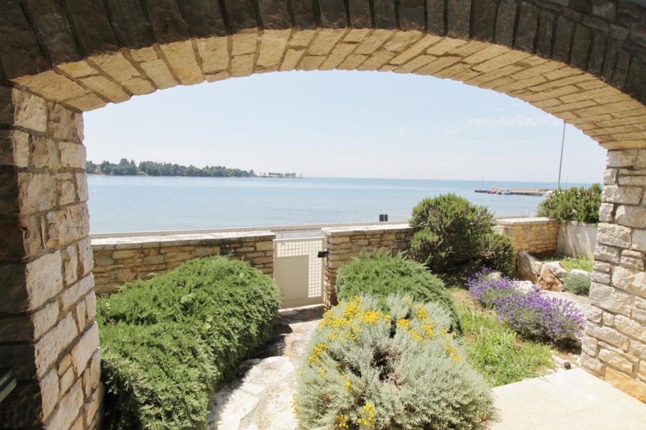 Istrian Villa With Unique Sea View Ловречица Экстерьер фото